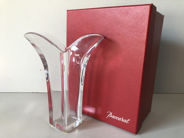  ⑦u695 Baccarat バカラ クリスタルガラス フラワーベース 花瓶 花器 花入れ フランス製 高さ約19㎝ インテリア コレクション 箱付き(バカラ)｜売買されたオークション情報、yahooの商品情報をア バカラ