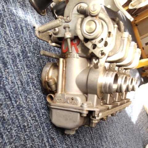 ケイヒン CR26 キャブレター 使用少ない中古です。 希少！ サイド 