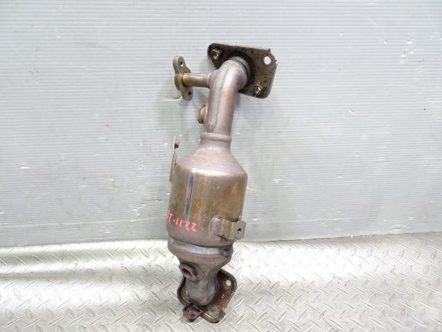 プリウス DAA-ZVW50 エキマニ エキゾーストマニホールド 触媒 