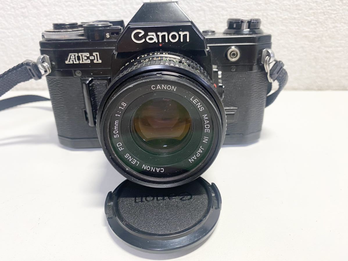 AE-1 Canon 50mm SLR 35mm Black Camera Program - with Lens + com