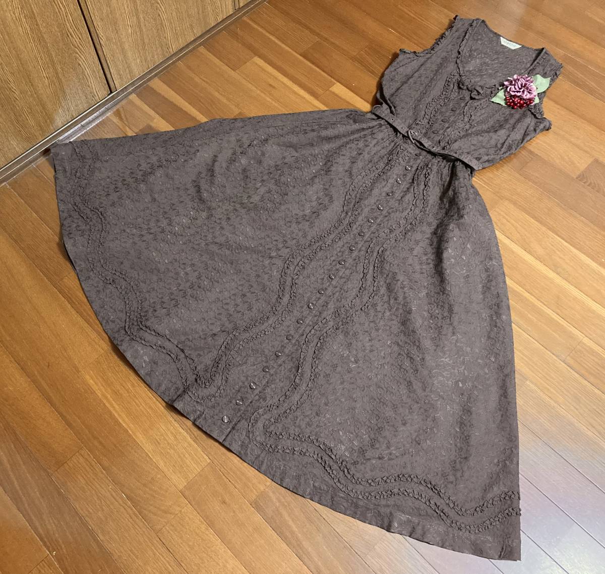 カネコイサオピンクハウス茶地刺繍ワンピースフリル 【公式通販】
