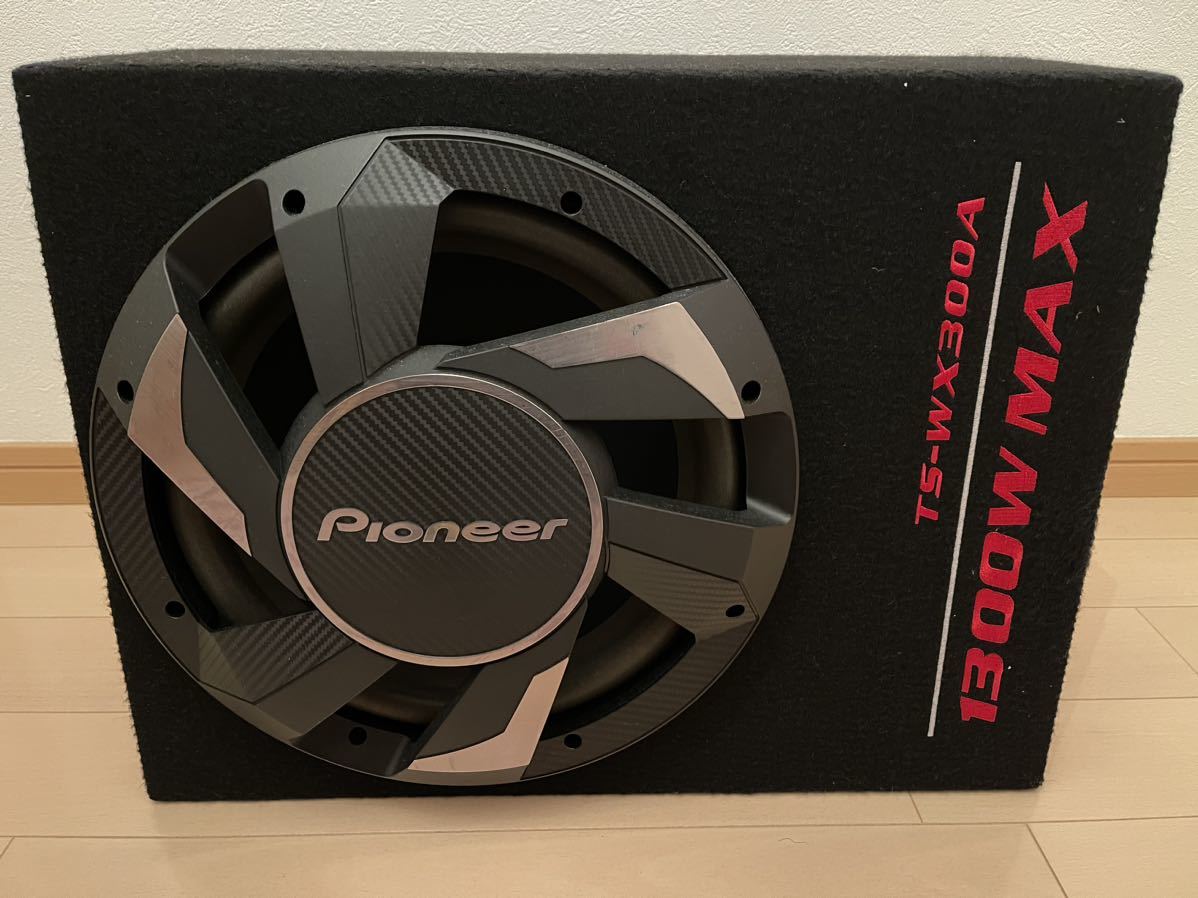 車 Pioneer￤TS-WX300A 1300W￤アンプ内蔵￤ウーファー
