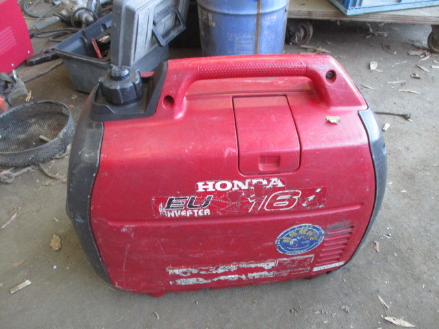 ホンダ　インバーター発電機　EU16