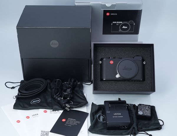 M0104【美品】LEICA ライカ CL ブラック ボディ　付属一式　箱付
