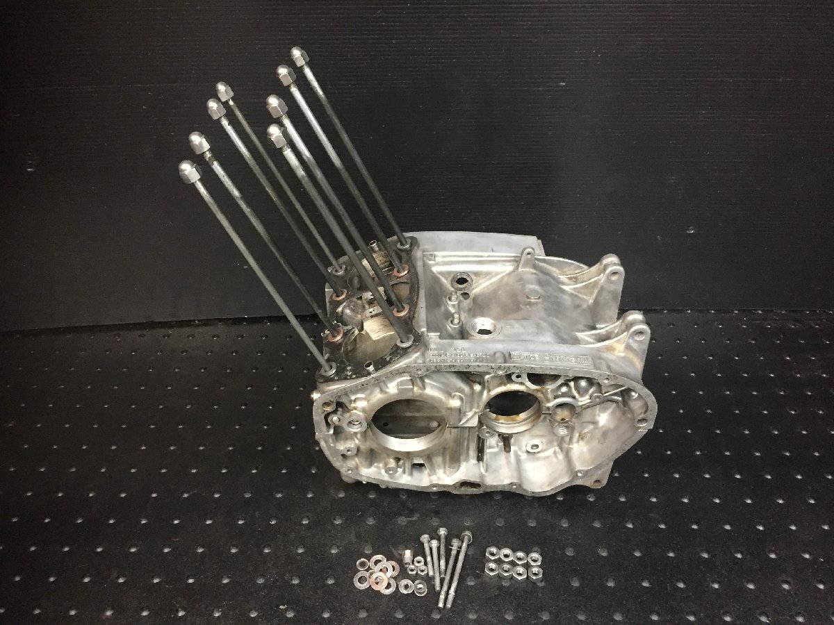 割れなし♪HONDA Dream CL72 クランクケース ボルト CL72E （検索 ドリーム CL77 CB72 CL300 実動車両より♪ スクランブラー Type1エンジン 割れなし♪HONDA CL72 Dream 純正 タイプ1 ドリーム