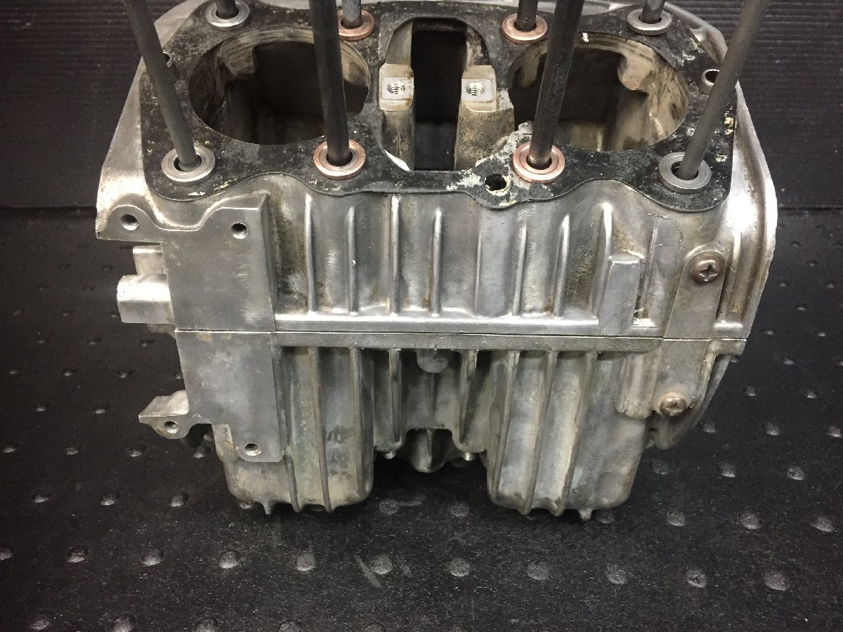 割れなし♪HONDA Dream CL72 クランクケース ボルト CL72E （検索 ドリーム CL77 CB72 CL300 実動車両より♪ スクランブラー Type1エンジン 割れなし♪HONDA CL72 Dream 純正 タイプ1 ドリーム