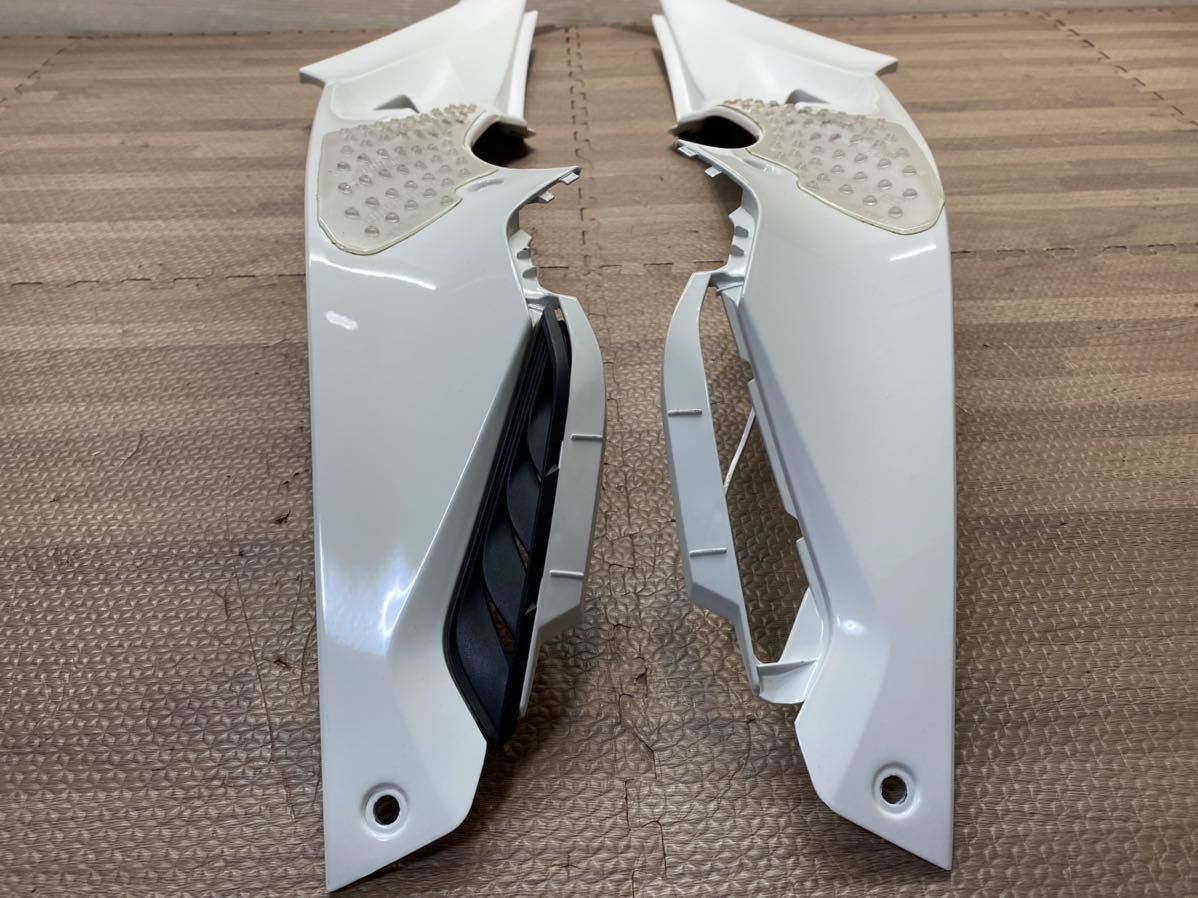 S1000RR (15-18) BMW 純正 タンク サイドカバー サイドカウル 542289