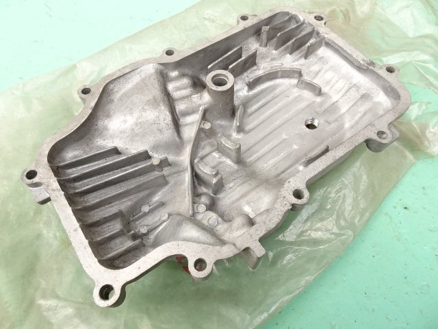 CBR400F ホンダ純正 オイルパン 当時物新品 【公式通販】