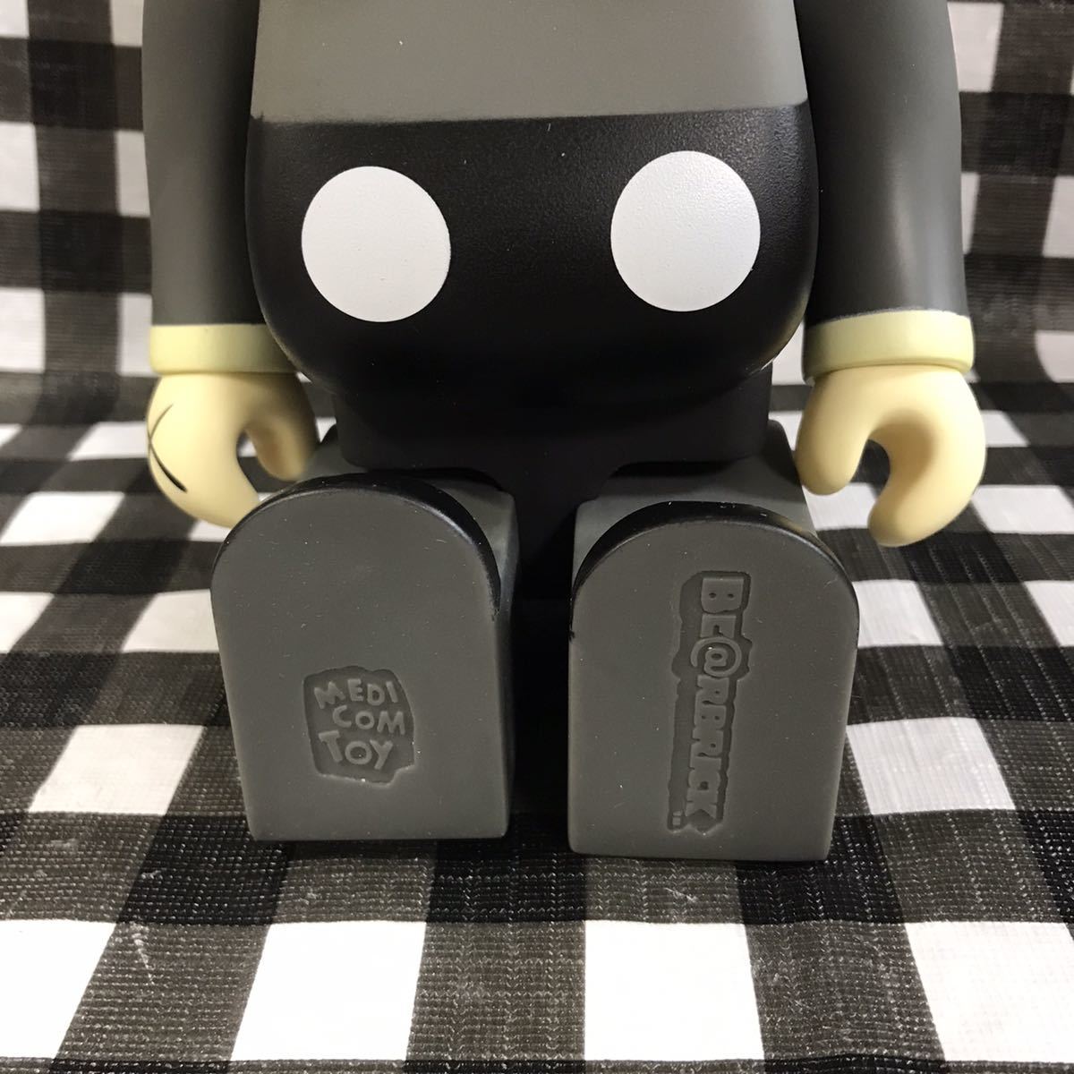 KAWS BE@RBRICK カウズ 初代1st - ベアブリック メルカリ 美品 絶版400