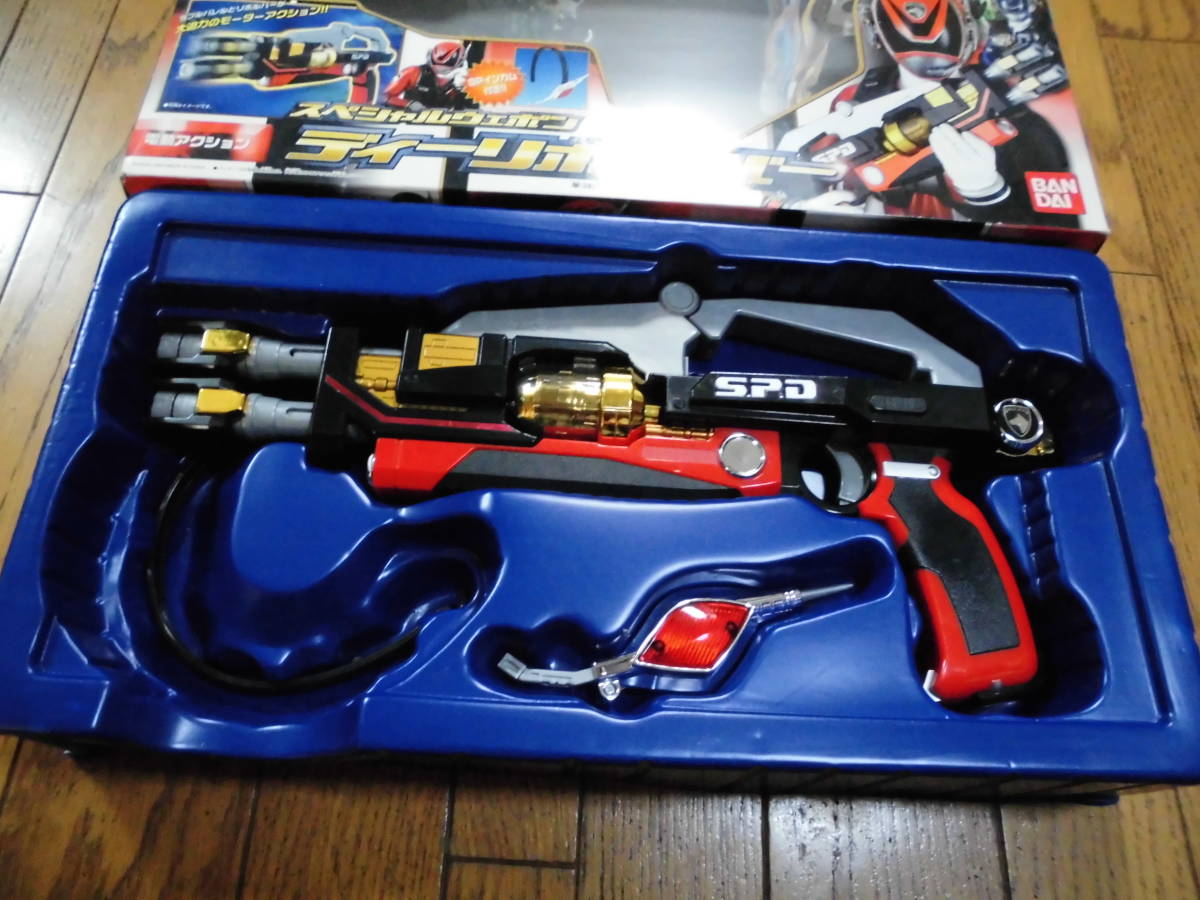デカレンジャー　SPライセンス　スペシャルウェポンディーリボルバーセット デカレンジャー SPライセンス スペシャルウェポンディーリボルバー