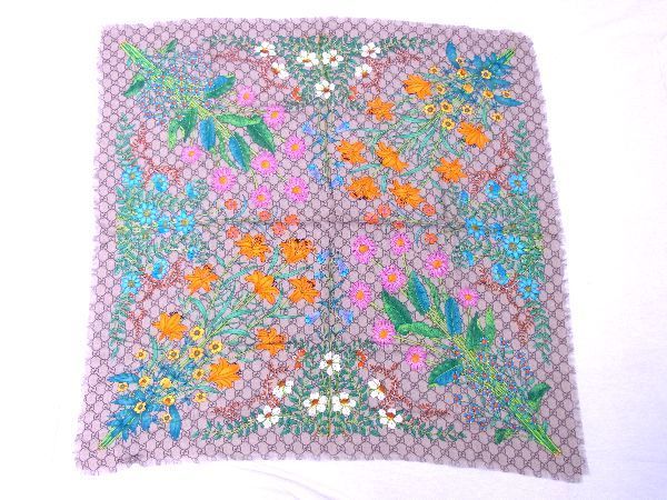 1円 ■美品■ GUCCI グッチ GG柄 シルク100％ 花 フラワー スカーフ ストール ショール レディース グレー系×マルチカラー AF9224チM