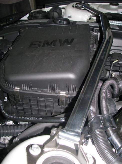 カワイ製作所 BMW Z4 E89用 フロントストラットバー タワーバー OS/オーヴァルシャフトタイプ フロントストラットバー カワイ製作所 タワーバー IM0700-FTO-00 OS&frasl;オーヴァルシャフトタイプ ロードスター
