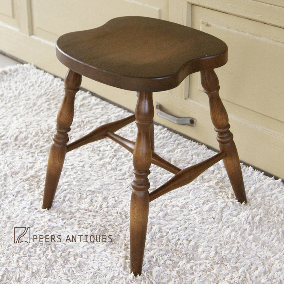 ジャパンヴィンテージ 飛騨家具 木製のスツール 椅子 オットマン