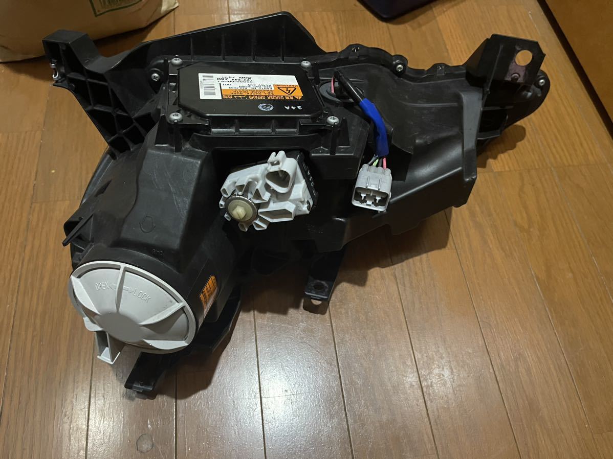 86前期純正ヘッドライト 右 ZN6 純正 前期 ヘッド 0 ZN6トヨタ86