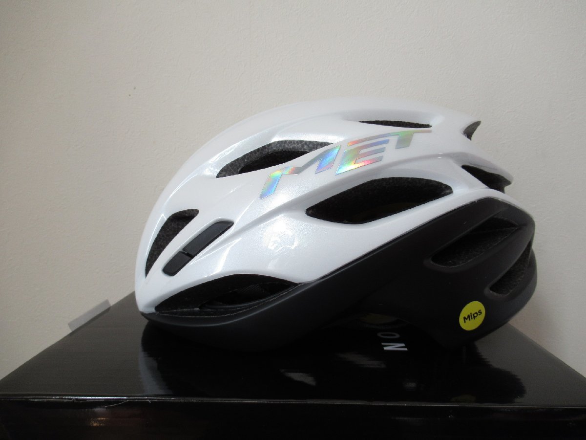 MET ESTRO Mips Mサイズ（56-58cm） White Holographic / Matt Glossy 