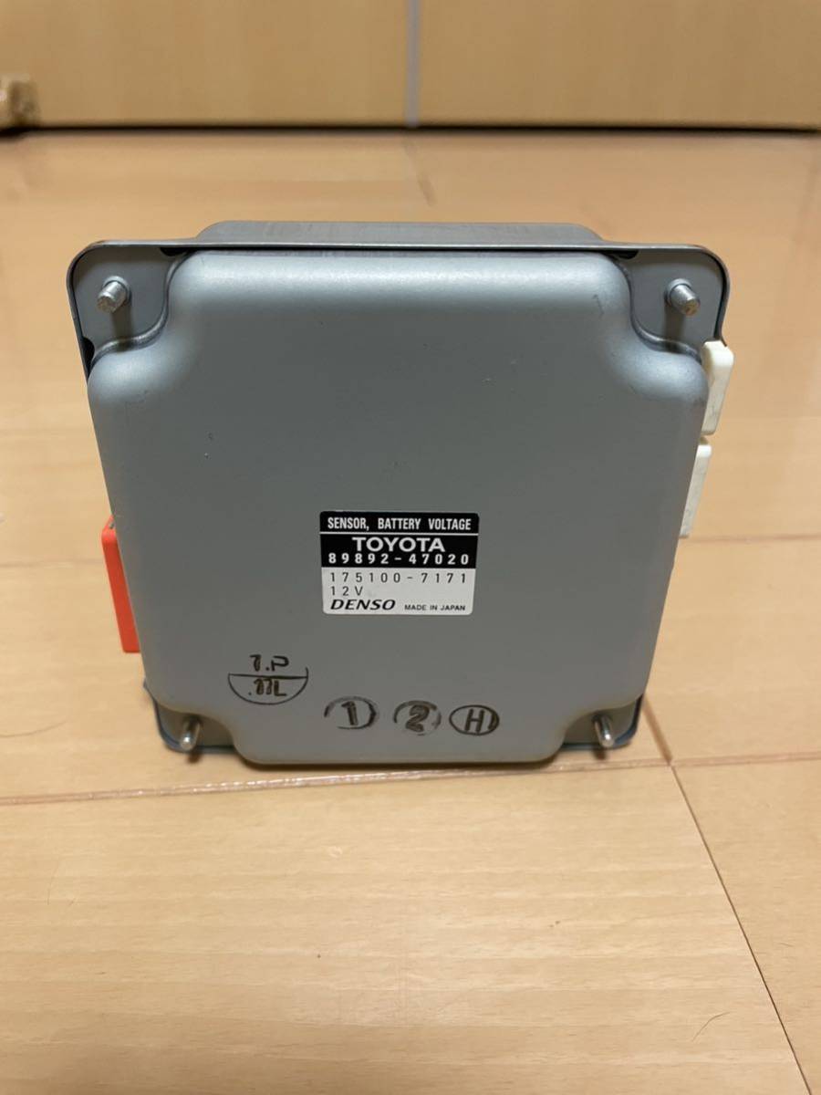 89892-47020 89892-47080 トヨタ ボルテージセンサー プリウス30前期