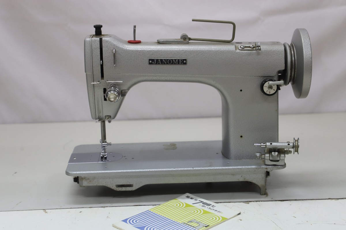 JANOME ジャノメ MODEL 766 職業用ミシン 本体のみ アンティーク 取扱