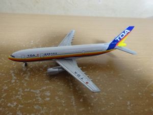 東亜国内航空のYahoo!オークション(旧ヤフオク!)の相場・価格を見る