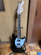 ■□[手渡しのみ]　ＦＥＮＤＥＲスクエア　Ｍｕｓｔａｎｇ（アーム標準装備なし）【中古品】□■ : Squier by Fender スクワイヤー エレキギター Squier