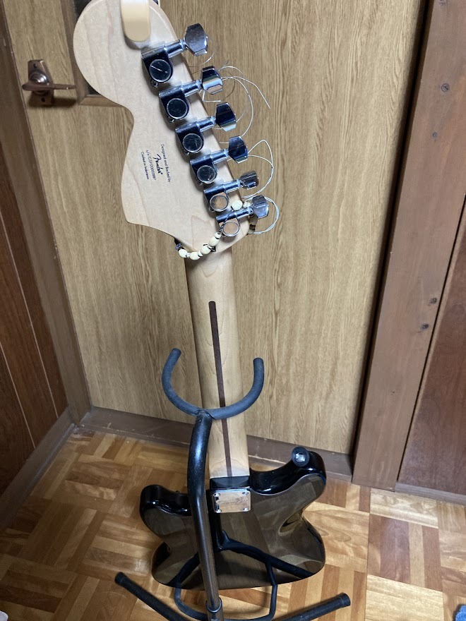 ■□[手渡しのみ]　ＦＥＮＤＥＲスクエア　Ｍｕｓｔａｎｇ（アーム標準装備なし）【中古品】□■ : Squier by Fender スクワイヤー エレキギター Squier