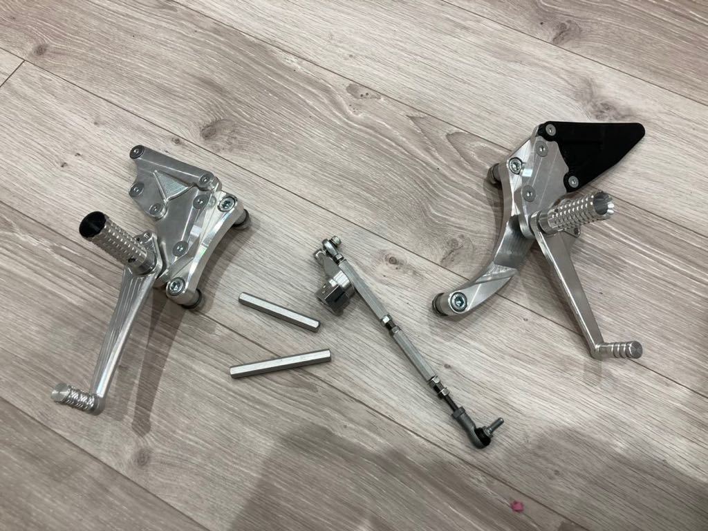 【新作入荷，100%新品】 ゼファー750 バックステップ ポジション調整可能カワサキ(カワサキ用)｜売買されたオークション情報、yahooの商品情報をアーカイブ公開 - オークファン カワサキ用