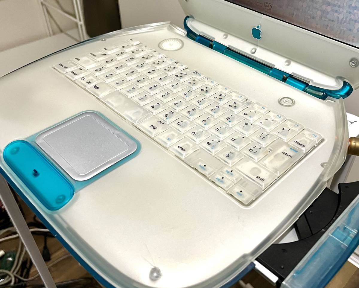 Apple iBook G3 中古品起動確認 必ず画像をご確認の上、説明文をお読み