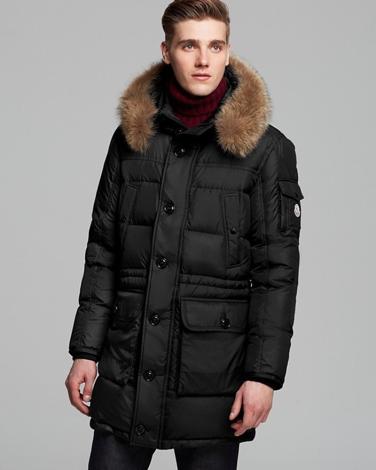 美品 ○40万新品◇MONCLERモンクレールジャパン◇4◇フード内蔵ダウン