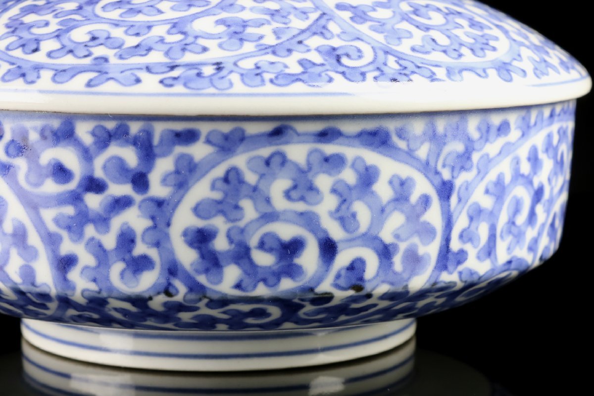 古伊万里 染付 | 古伊万里太明年製染付蛸唐草蓋茶碗