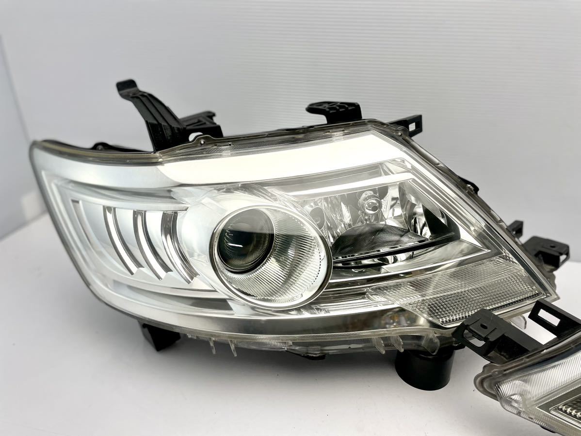 割れ無 日産 SERENA セレナ C25 CC25 ハイウェイスター 後期 ヘッド