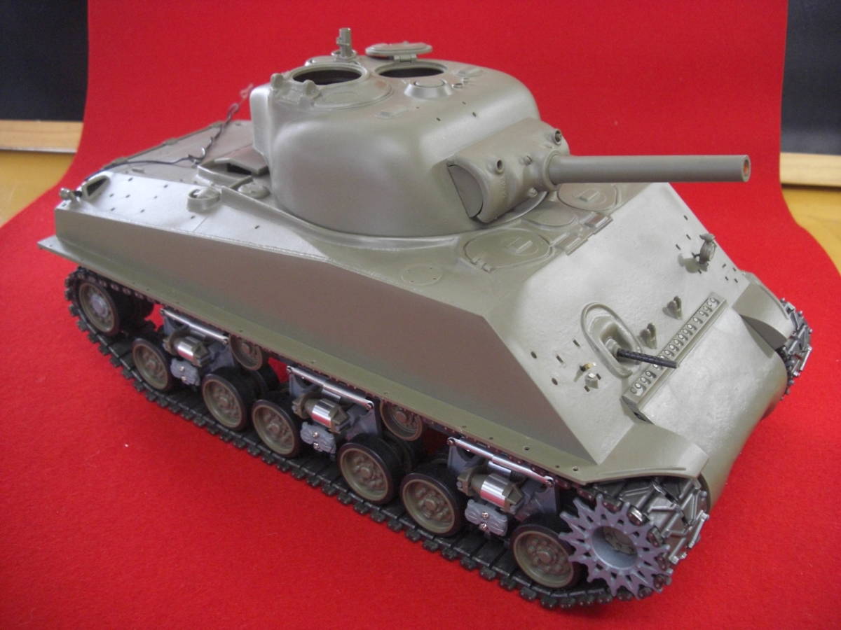 M4シャーマン (105mm榴弾砲搭載型) 1/16 TAMIYA（完全ジャンク品扱い 