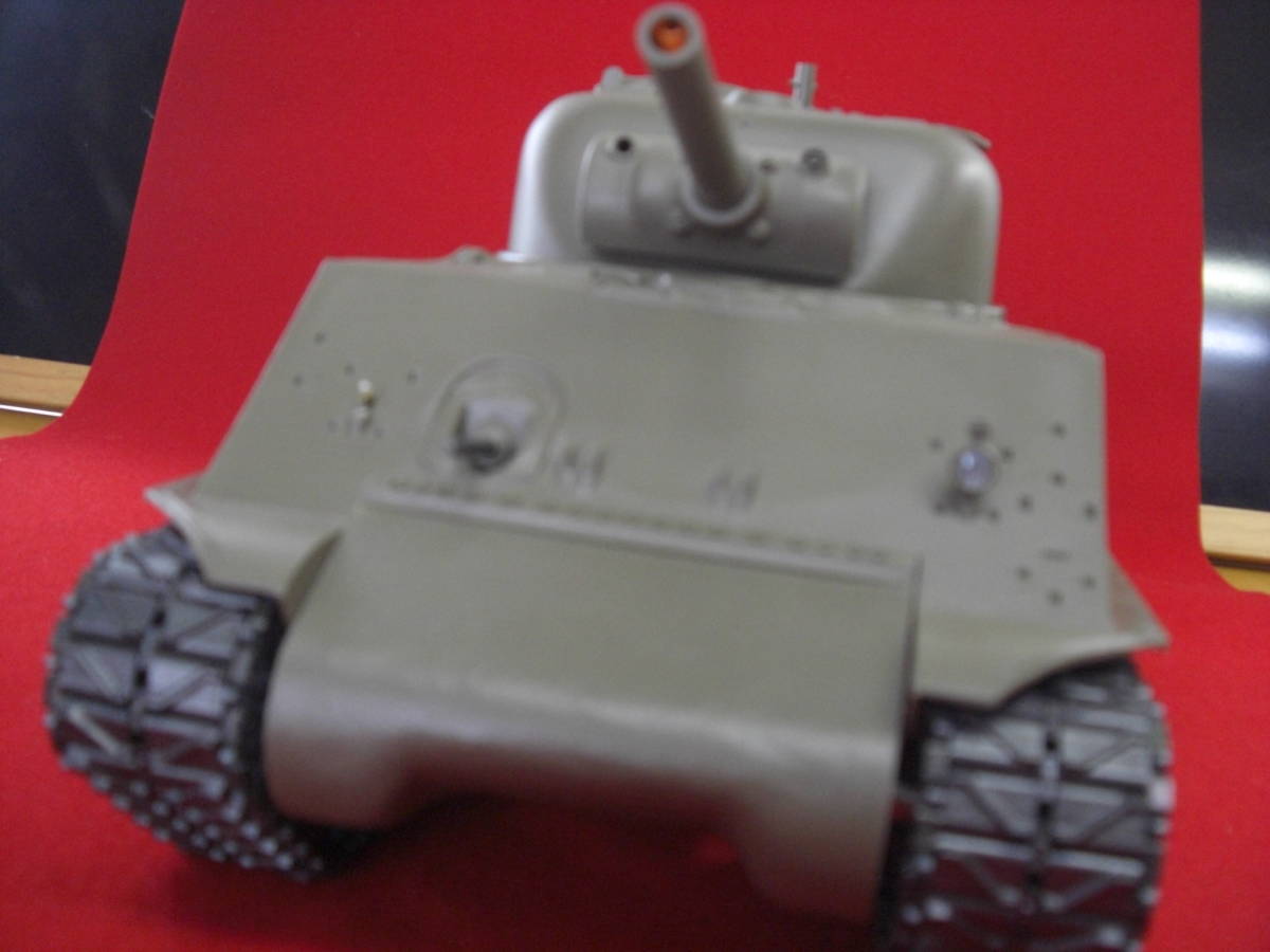 M4シャーマン (105mm榴弾砲搭載型) 1/16 TAMIYA（完全ジャンク品扱い 