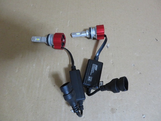 VELENO LEDフォグランプ ブルーH8.H16 希少11800lm VELENO H8⁄H11⁄H16