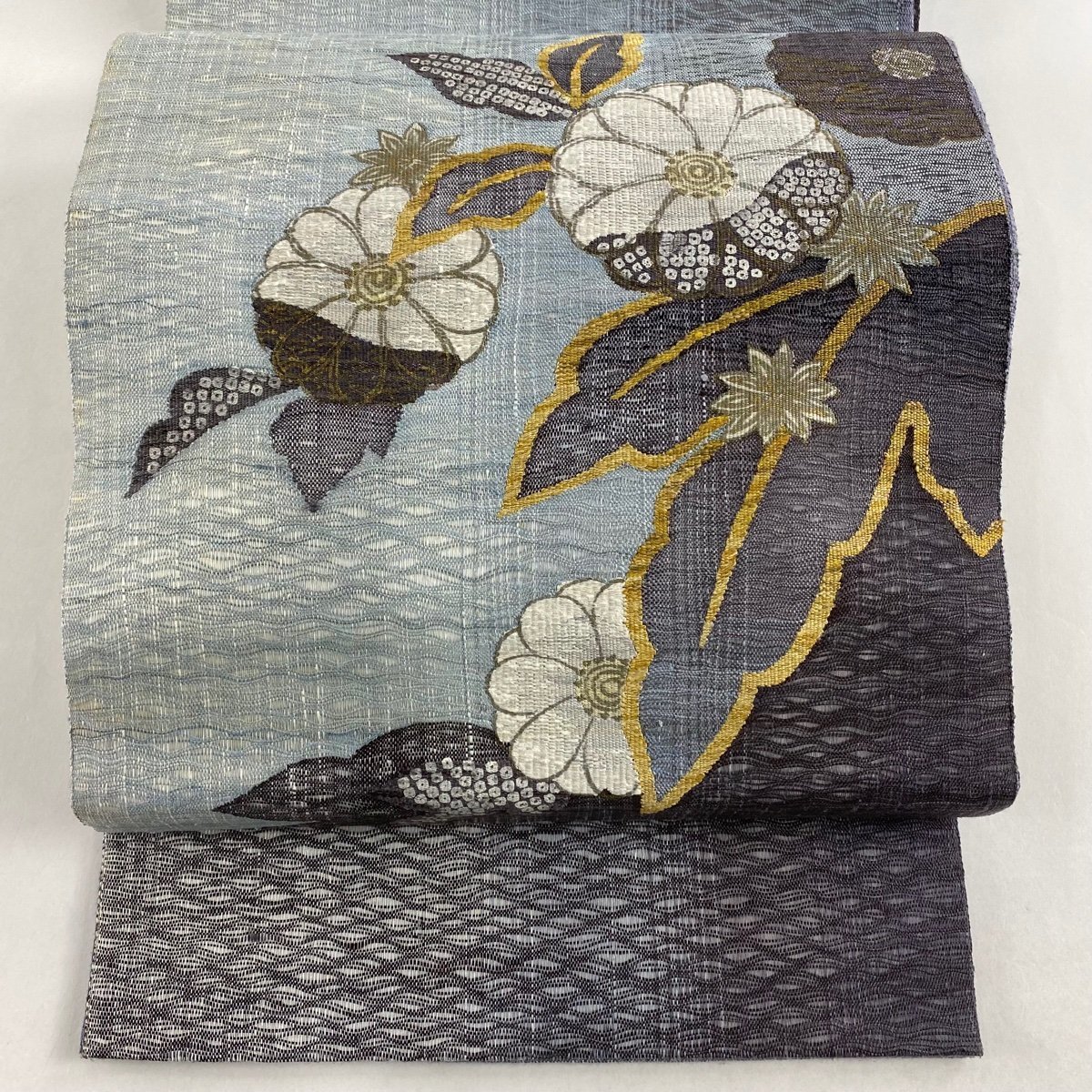 袋帯 秀品 文箱 草花 蒔絵螺鈿織 銀色 お太鼓柄 正絹 お太鼓柄 袋帯