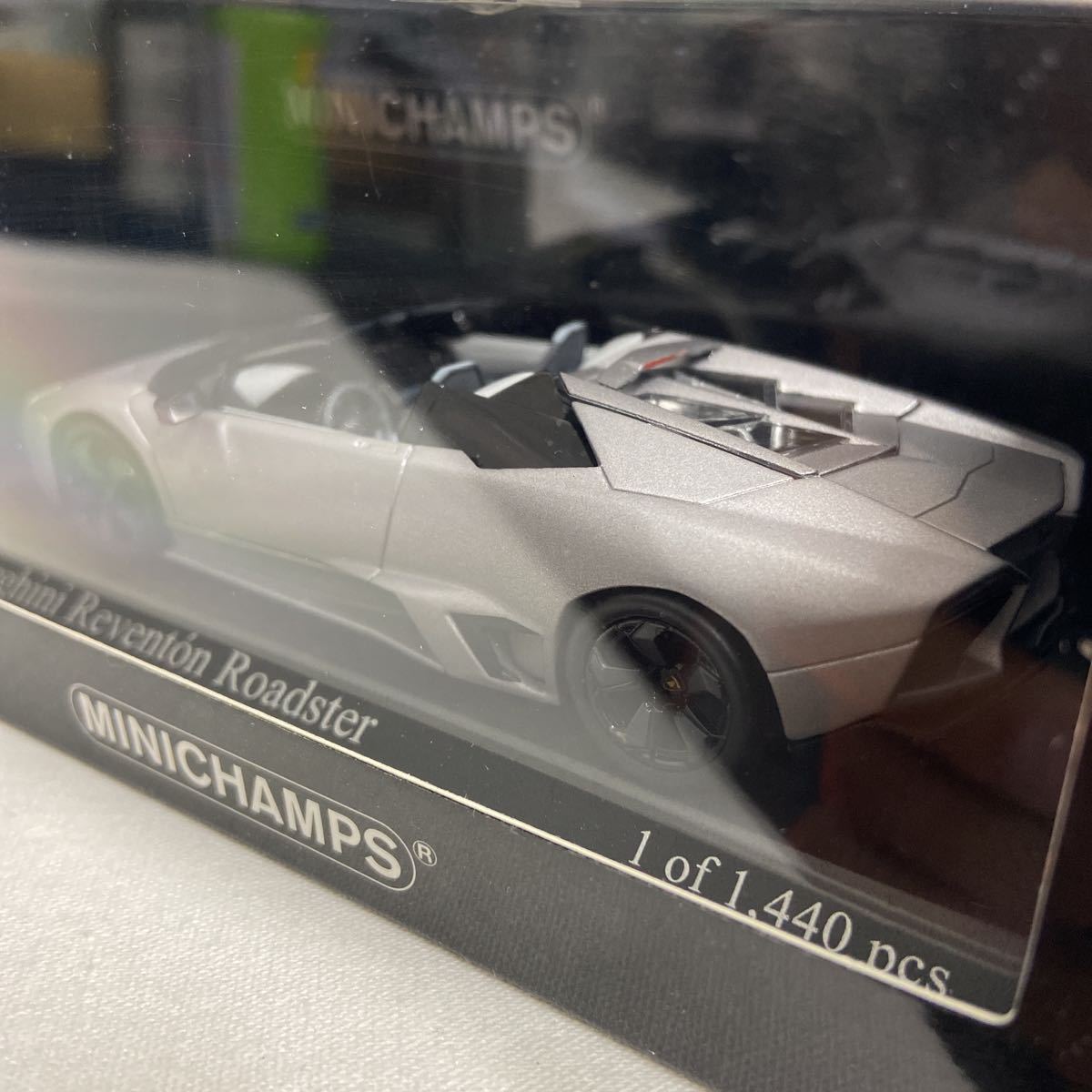 MINICHAMPS 1/43 Lamborghini Reventon Roadster 2010年 Matt Grey