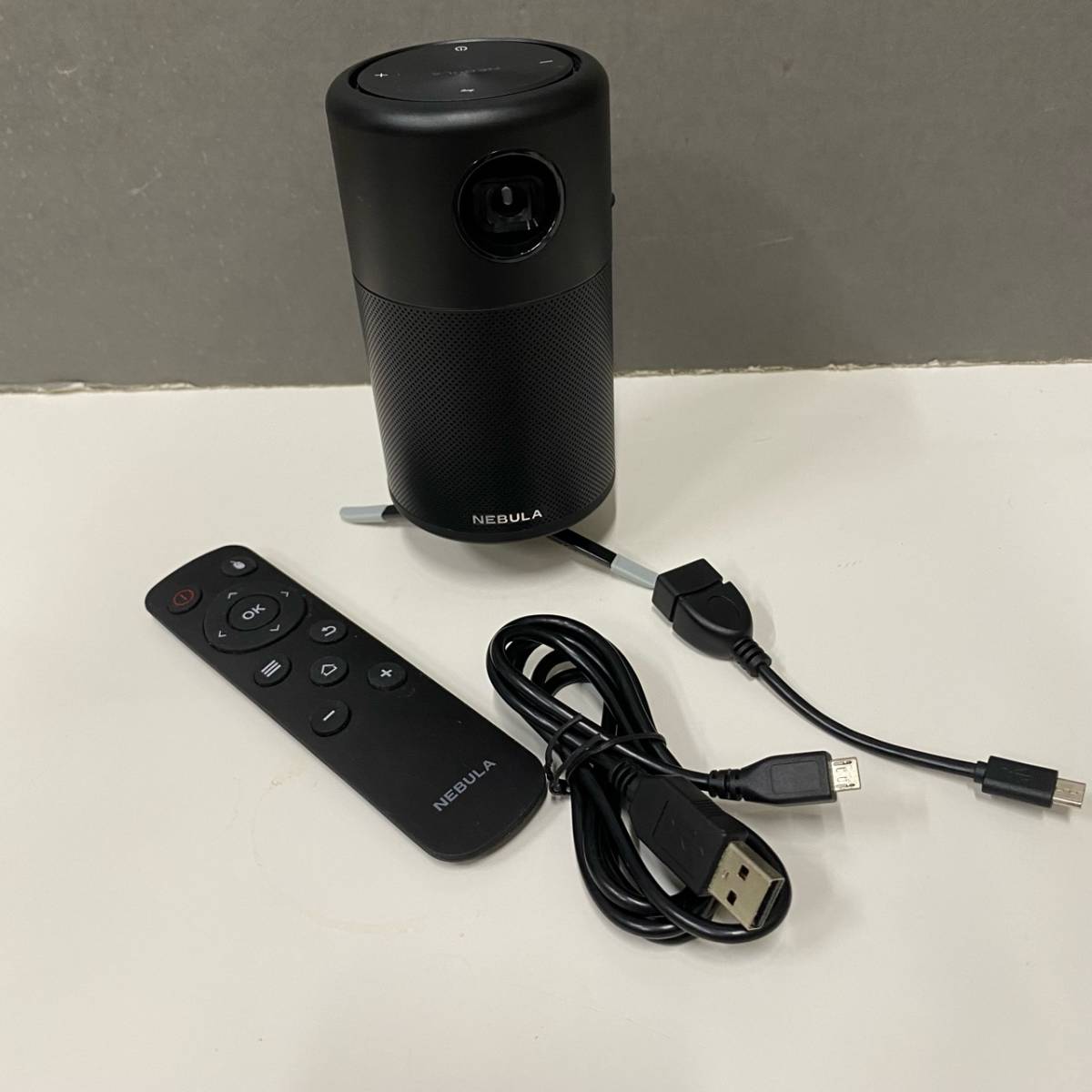 Nebula Anker Capsule D2425N11 モバイルレーザープロジェクター