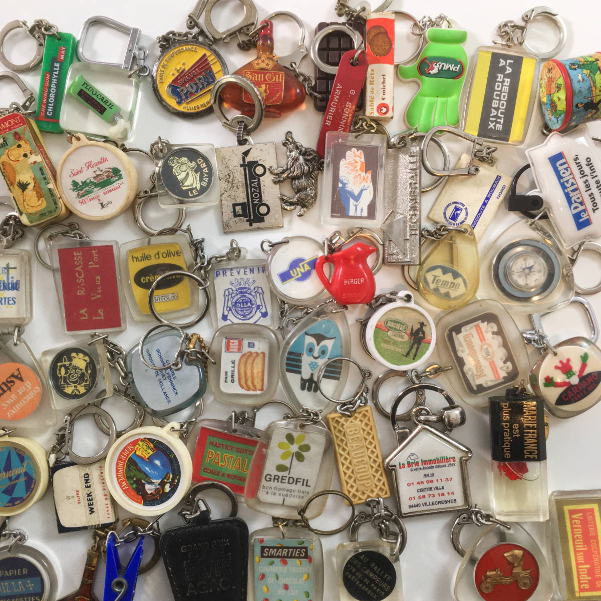 セール，HOT コンディション良好 50個セット フランス雑貨 フレンチキーホルダー ヴィンテージ ビンテージ 広告 ノベルティー 雑貨 古道具 10005-7(その他)｜売買されたオークション情報、yahooの商品情報 その他