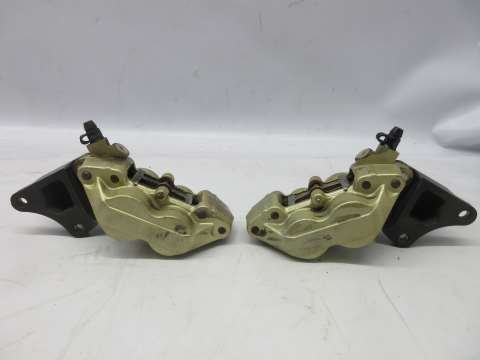 大人気，100%新品 Z750 ZR750J フロントキャリパー左右セット bremboブレンボ ４ポット サポート付き 03K21(キャリパー)｜売買されたオークション情報、yahooの商品情報をアーカイブ公開 - オークファン カワサキ用