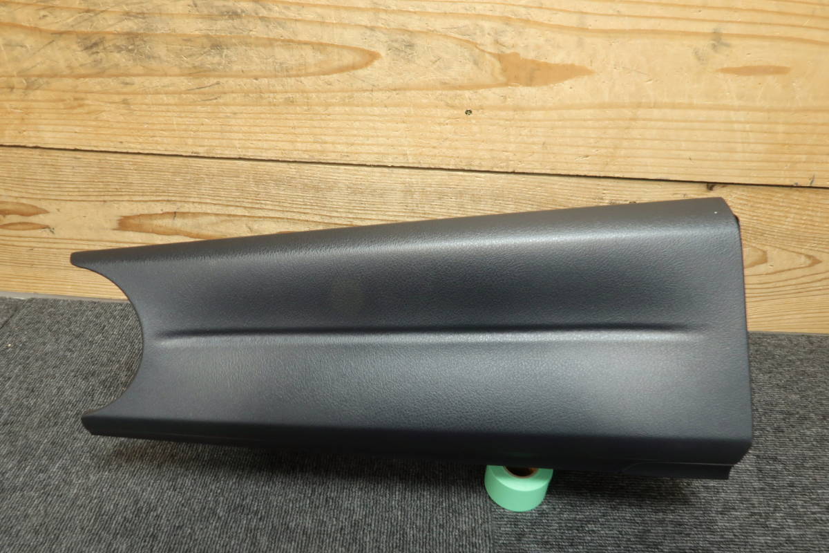 カローラ・アクシオＮＫＥ１６５　グローブボックス　９３，０００ｋｍ