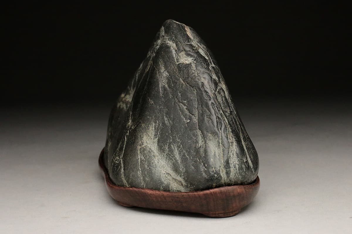 EG267 時代物 天然石 自然石「天竜川 遠山石」鑑賞石 高11cm/重1.8kg 