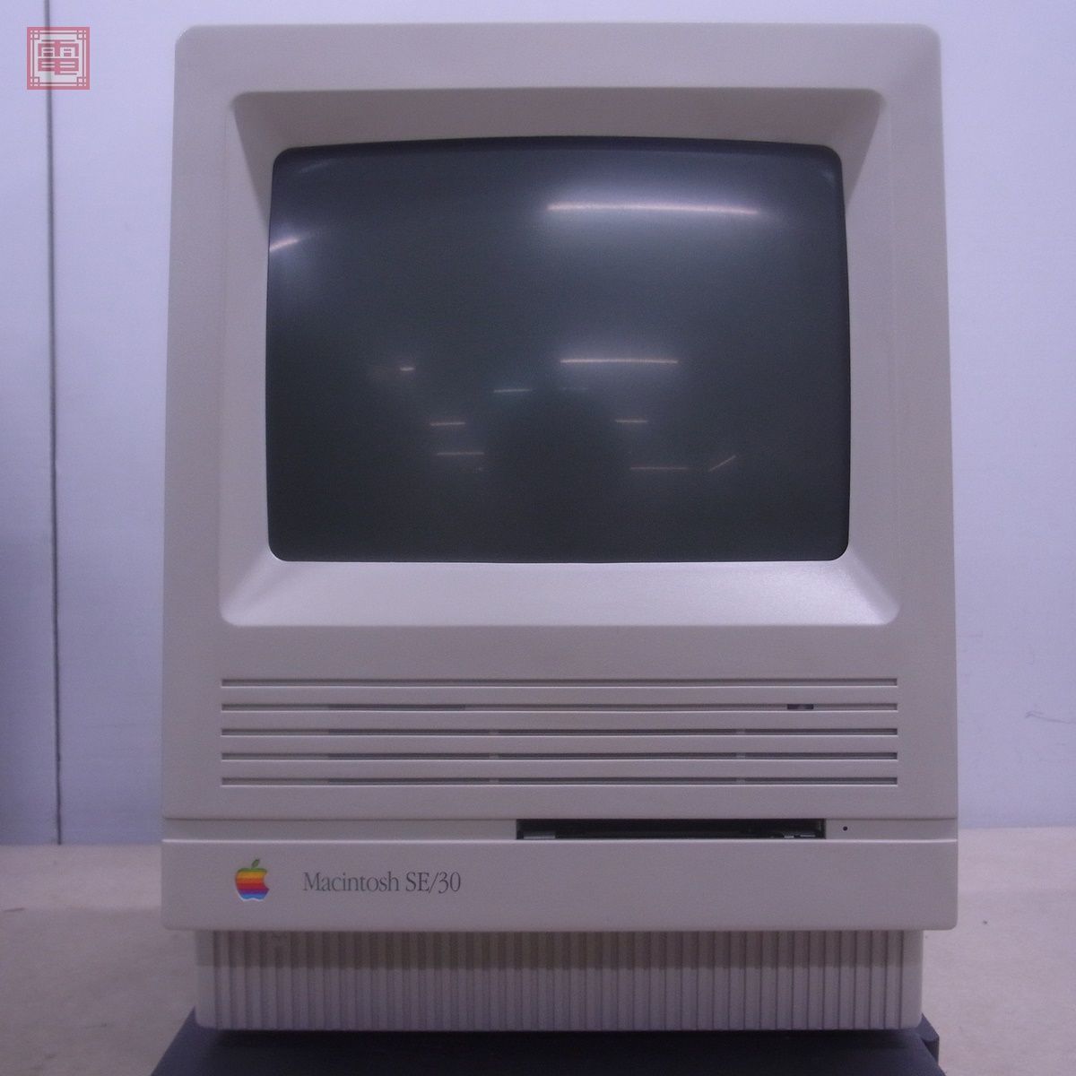 ジャンクMacintosh SE⁄30(本体、キーボード、マウス) TM⁄当時物