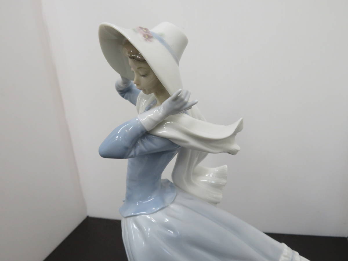 リヤドロ 春のそよ風 - LLADRO 置物 フィギュリン メルカリ 2026年最新