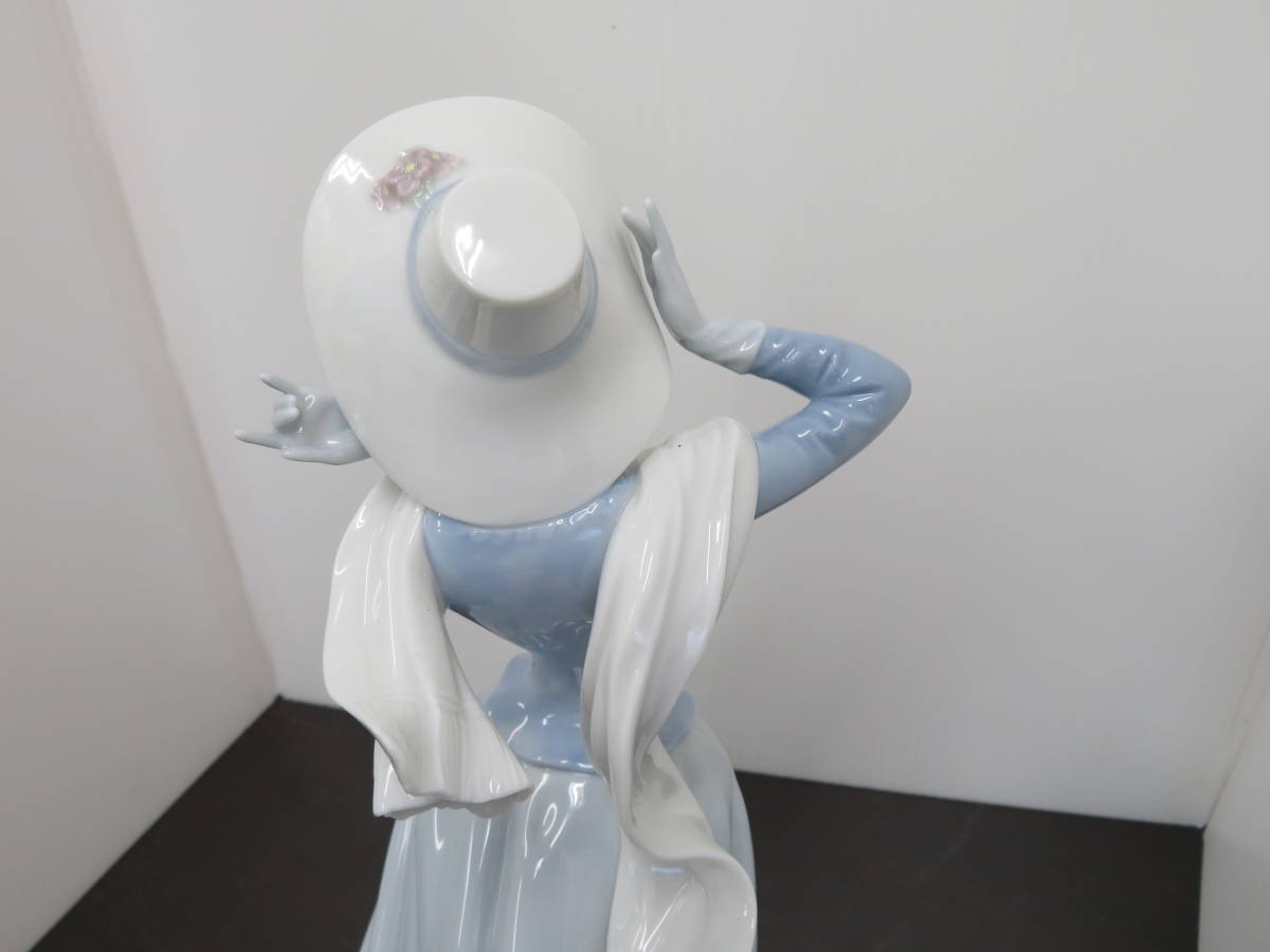 リヤドロ 春のそよ風 - LLADRO 置物 フィギュリン メルカリ 2026年最新