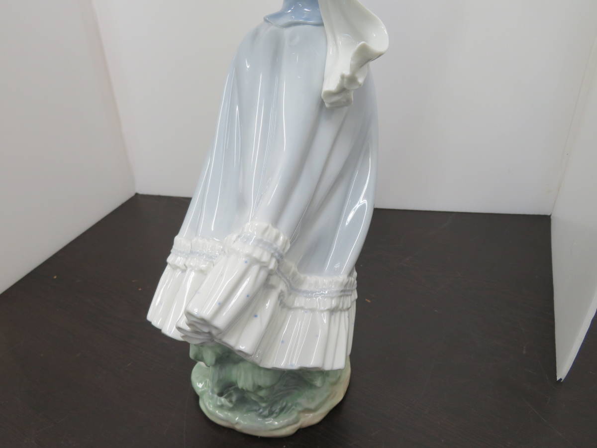 リヤドロ 春のそよ風 - LLADRO 置物 フィギュリン メルカリ 2026年最新