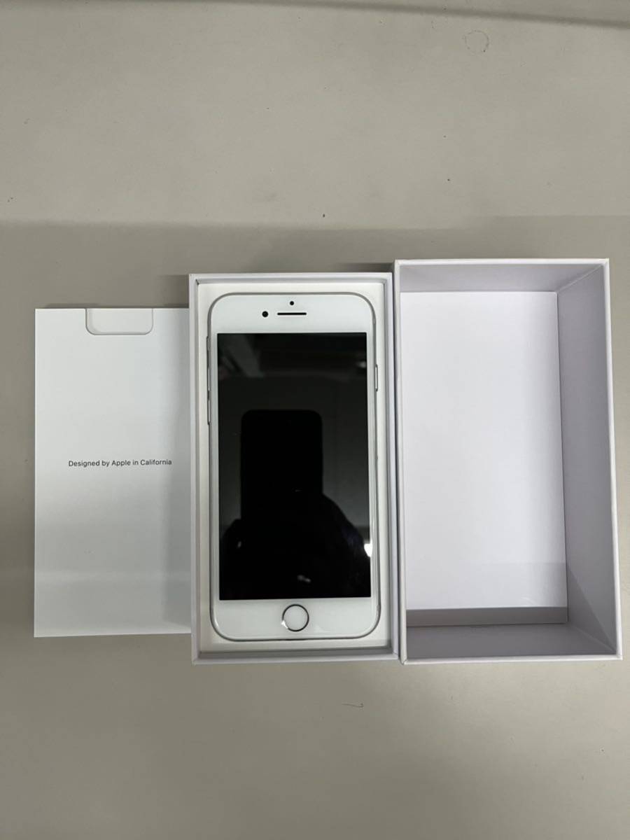 クーポン商品 Apple iPhone8 SIMフリー 64GB シルバー 【公式通販】
