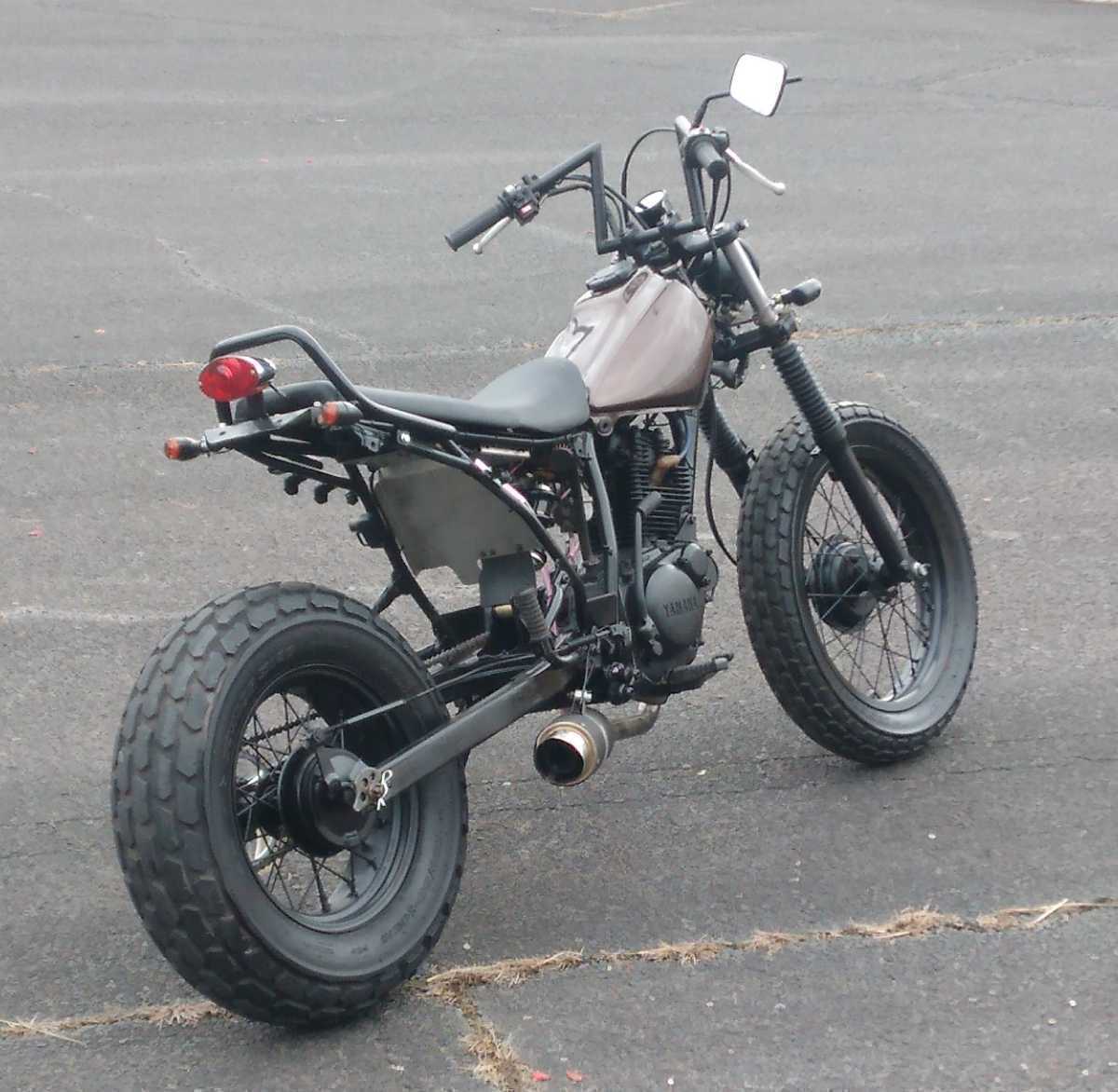 実働 書付き 始動確認動画】TW200 2JL 純正リヤサス 社外デジタル  