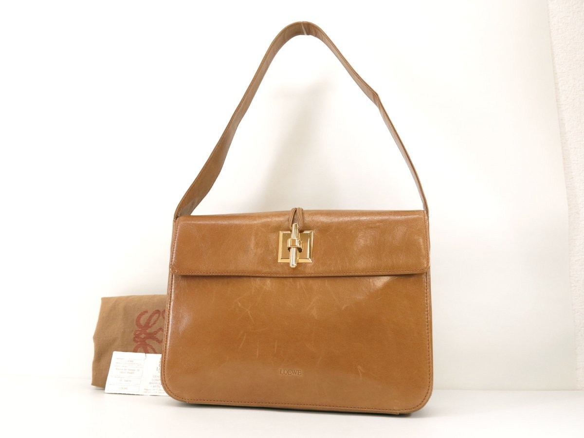 希少○ロエベ ワンショルダー 肩掛け ロゴ型押し シルバー金具 カーフ