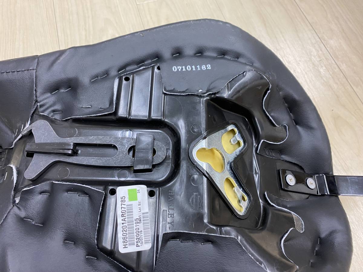 美品】☆ハーレーダビッドソン☆純正ソロシート☆XL883Nアイアン用