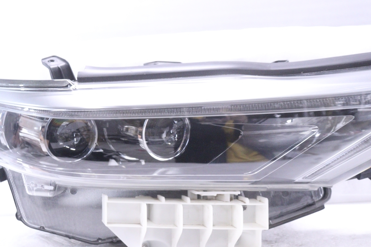 トヨタ純正 AZK10 サイ SAI 後期 LED ヘッドライト ヘッドランプ 右側