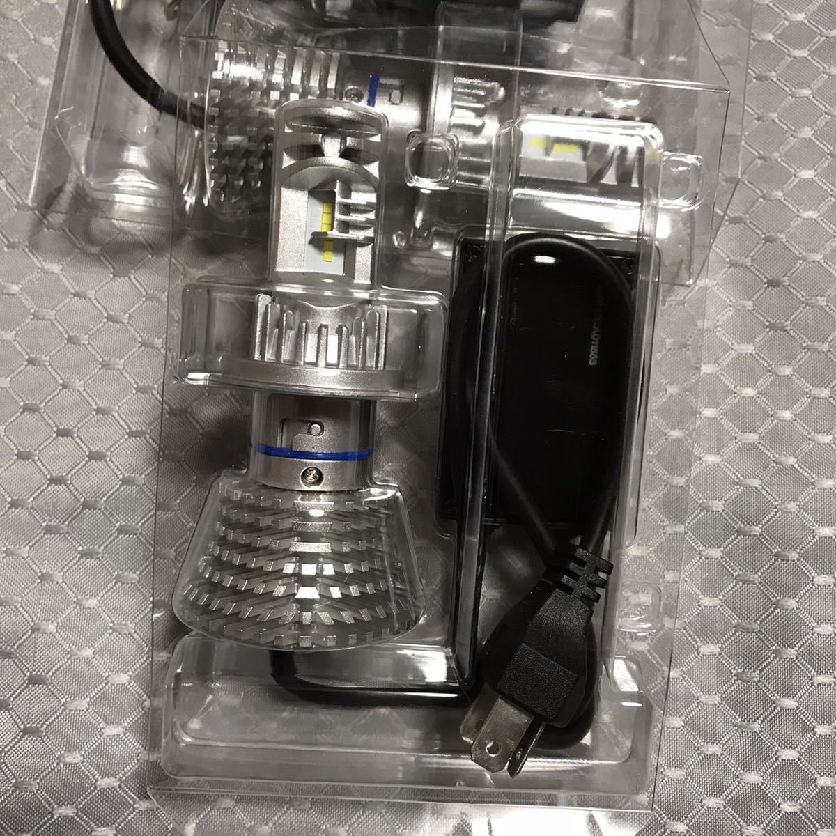 バイク用LEDヘッドライト RIZING3 H4 Hi⁄Lo SPHERELIGHT(スフィア