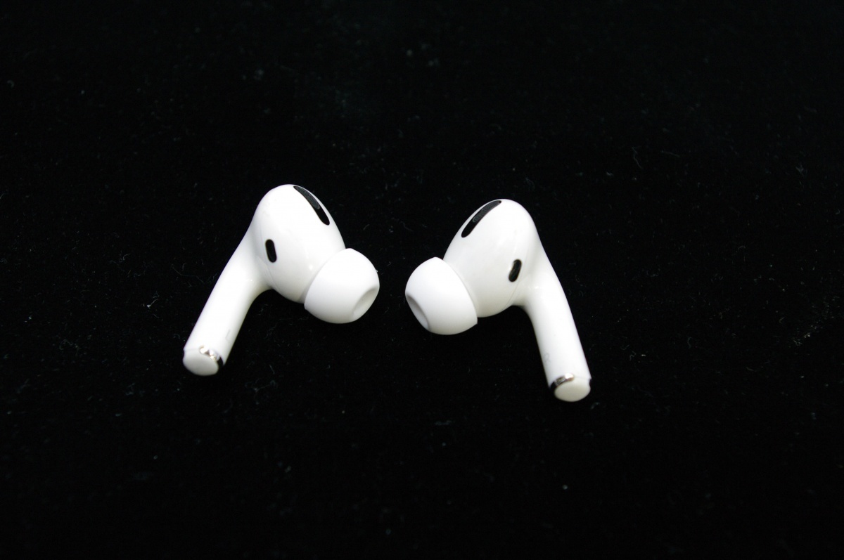 [ノーチェック ジャンク品] apple Airpodspro 1st イヤフォンのみ　A2083 A2084 イヤホン アップル エアポッズ